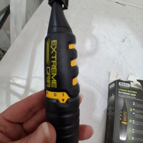 WAHL LITHIUM BATTERY EXTREME GRIP EAR, NOSE & EYEBROW TRIMMER (MODEL: 5539) image 2