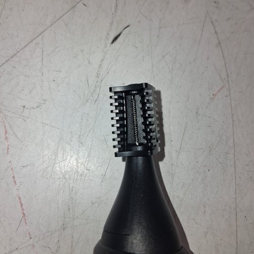 WAHL LITHIUM BATTERY EXTREME GRIP EAR, NOSE & EYEBROW TRIMMER (MODEL: 5539) image 4