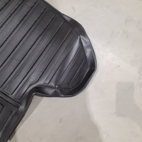 YONGLI AUTOMOTIVE CUSTOM FLOOR MAT 42" X 39" - BLACK image 3