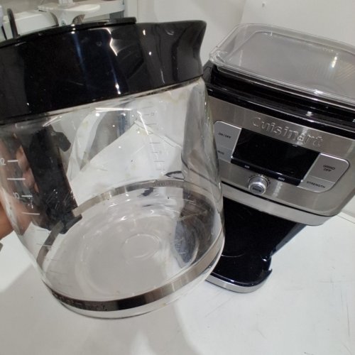 CUISINART AUTOMATIC BURR GRIND & BREWTM COFFEEMAKER - 12 CUPS - STAINLESS STEEL (MODEL: DGB-800C) image 4
