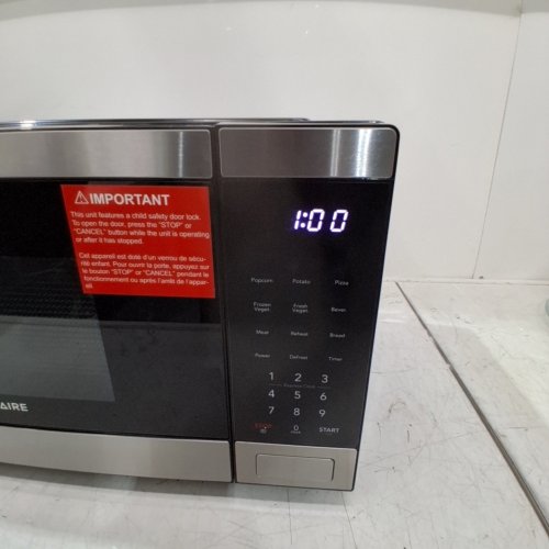 FRIGIDAIRE MICROWAVE OVEN - 0. 9CU.FT - 900W - STAINLESS STEEL (MODEL: EMW959-C) image 2