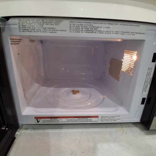 FRIGIDAIRE MICROWAVE OVEN - 0. 9CU.FT - 900W - STAINLESS STEEL (MODEL: EMW959-C) image 3