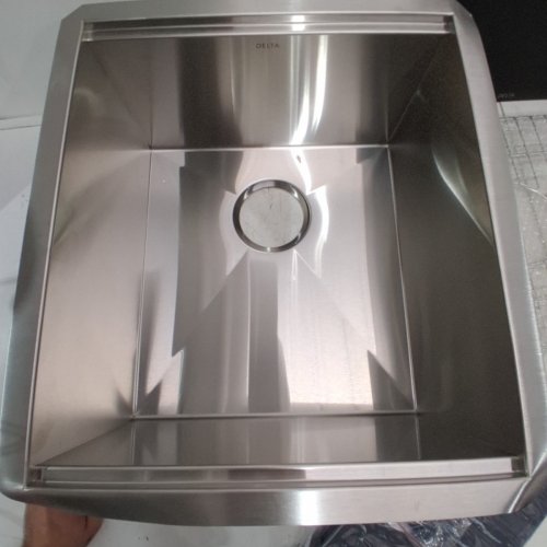 DELTA STAINLESS STEEL 16 GAUGE UNDERMOUNT KITCHEN SING WITH ACCESSORIES - 17" X 19" X 9" - STEEL image 4