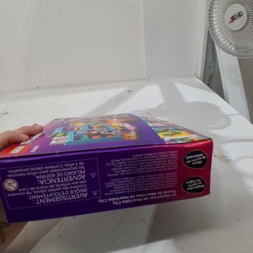 176PC LEGO FRIENDS HEARTLAKE CITY CONVENIENCE STORE BUILDING TOY (MODEL: 42680) image 3
