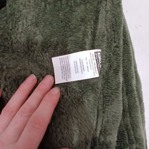 KIRKLAND SIGNATURE PLUSH BLANKET - KING SIZE-112" X 92" - GREEN (MODEL : 2043324) image 2