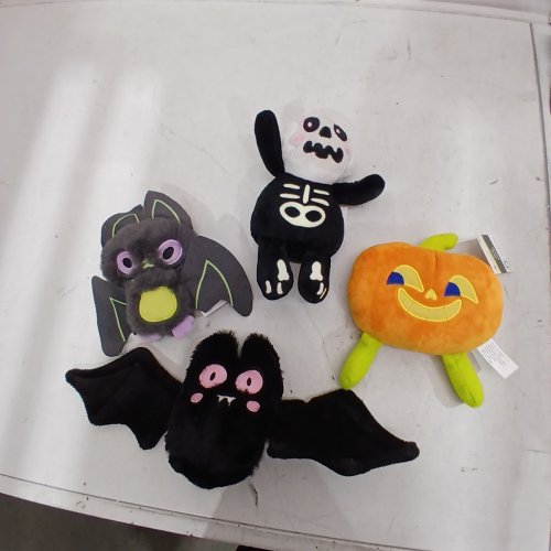 4 ASSORTED GLOW-IN-THE-DARK HALLOWEEN PLUSH TOYS - 5" - ASSORTED STYLES image 2