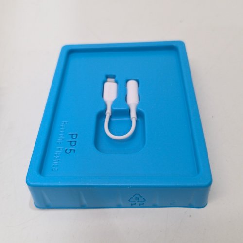 ANKER 3.5MM AUDIO ADAPTER WITH LIGHTNING CONNECTOR - WHITE (MODEL: A8193) image 2