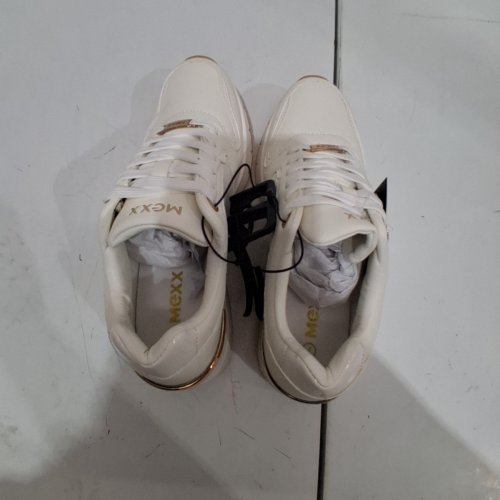WOMEN'S MEXX CASUAL SNEAKER SHOES - SIZE 7 - WHITE/GOLD image 2