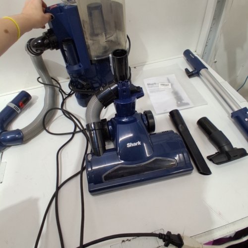 SHARK NAVIGATOR LIFT-AWAY UPRIGHT & LIGHTWEIGHT VACUUM CLEANER - BLUE JEAN (MODEL: NV380C) image 2