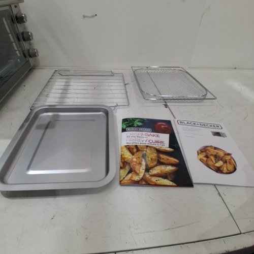 BLACK + DECKER CRISP 'N BAKE AIR FRY TOASTER OVEN - STAINLESS STEEL (MODEL: ‎TO3217SSC) image 5