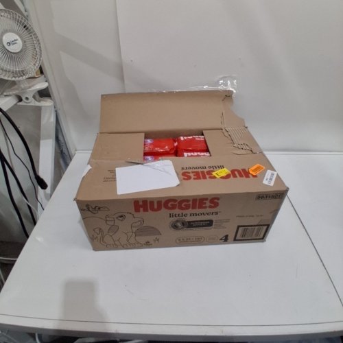 150PK HUGGIES LITTLE MOVERS DISPOSABLE DIAPERS - SIZE 4 (22-37LBS) image 2
