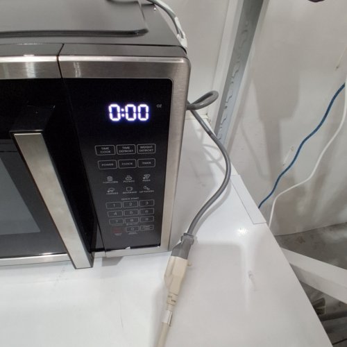 CHEFMAN COUNTERTOP MICROWAVE OVEN - 31 L (1.1 CU. FT) -STAINLESS STEEL (MODEL: RJ55-SS-11-CK-CA) image 2