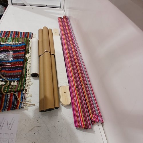 CAT SCRATCHING LADDER POST WITH TRIPPLE HAMMOCK - APPROX. 47" X 30" - MULTI-COLOUR image 6