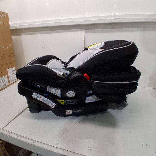 GRACO SNUGRIDE 35 LITE LX INFANT CAR SEAT - MAX WEIGHT 77LBS - STUDIO COLOUR (MODEL: 2051603) image 5