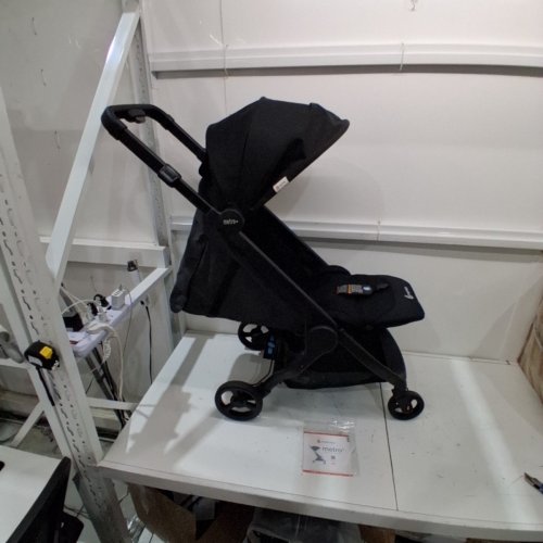 ERGOBABY METRO 3 COMPACT ALL IN ONE COMPACT LIGHTWEIGHT TRAVEL BABY STROLLER - ONYX BLACK (MODEL: METRO3ONYX) image 2