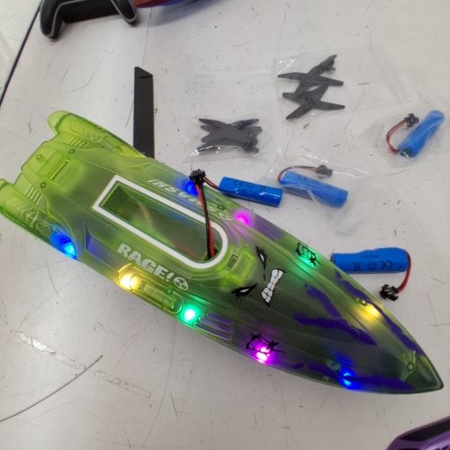 4PC DEERC RC BOATS WITH LED LIGHTS - GREEN/RED (MODEL: DE1220 image 2