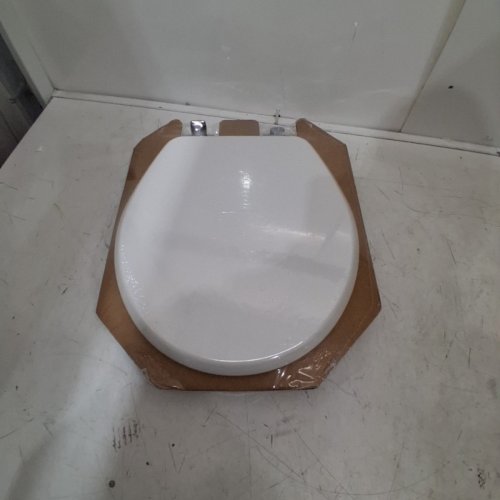 MAYFAIR BY BEMIS ROUND SOFT CLOSE BENTON TOILET SEAT WITH CHROME HINGES - WHITE/CHROME (MODEL:826CHSL) image 2