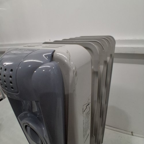 COSTWAY PORTABLE OIL FILLED RADIATOR WITH OVERHEAT & TIP-OVER PROTECTION ADJUSTABLE THERMOSTAT & 3 HEAT SETTINGS -1500W / 120V - WHITE: (MODEL: ES10049 ) image 5
