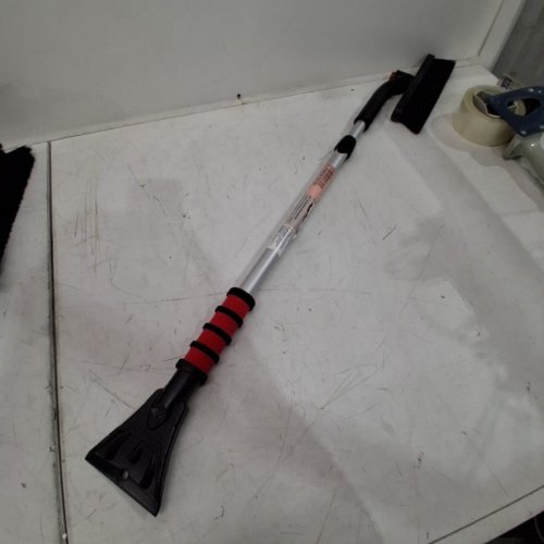 MALLORY EXTENDING SNOW BROOM WITH SWIVEL HEAD - 52" - RED image 2
