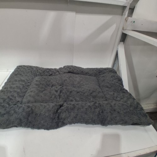 EXSNUGY WASHABLE DOG BED/CRATE MAT - 36" X 23" - GREY image 2