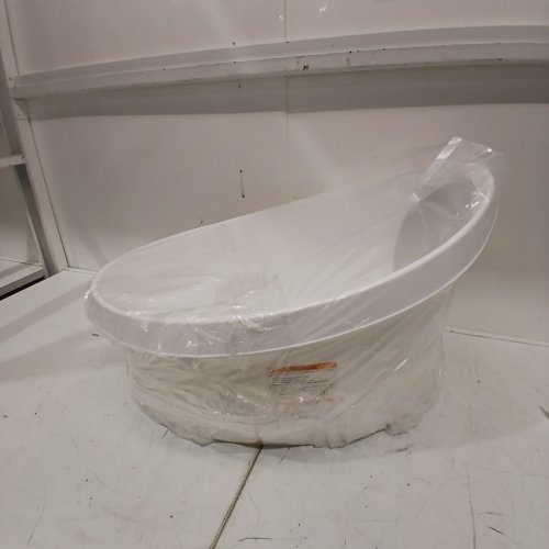 SHNUGGLE BABY BATHTUB WITH BUILT IN SUPPORT BUMP AND SOFT BACKREST - 9+ MONTHS (1-4 YEARS) - WHITE/GREY (MODEL: STB-WGY-CAN) image 3