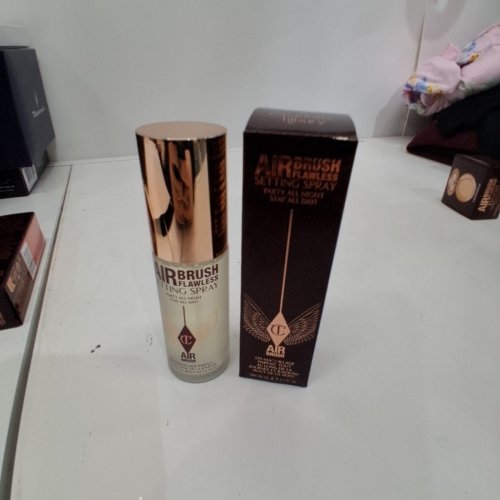 CHARLOTTE TILBURY AIRBRUSH FLAWLESS SETTING SPRAY- 34 ML image 3