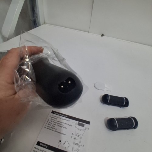 UNBRANDED ELECTRIC CALLUS REMOVER FOR FEET - BLACK (MODEL: V-601) image 4