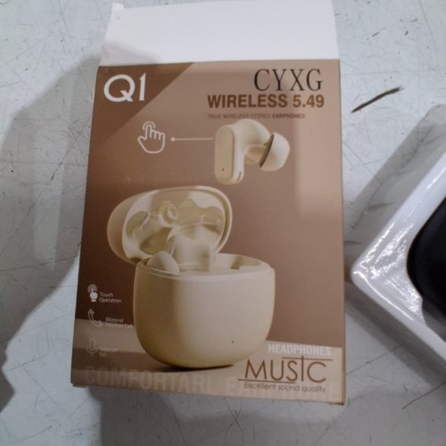Q1 CYXG WIRELESS BLUETOOTH HEADPHONES WITH MICROPHONE - BLACK (MODEL: Q1) image 3