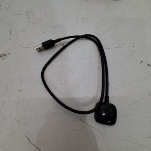 FITBIT VERSA 4 SMARTWATCH CHARGING CABLE - BLACK image 2