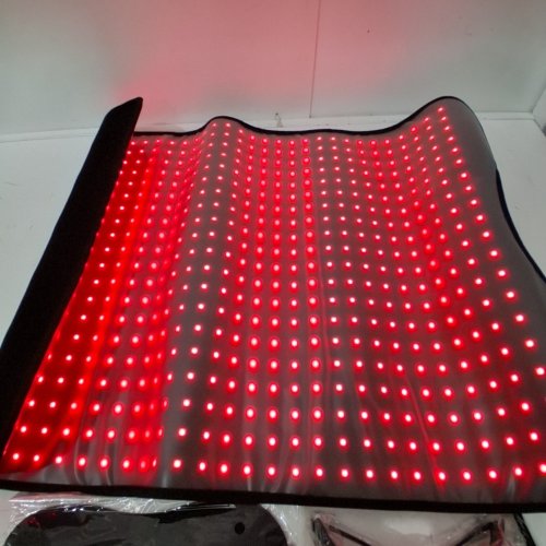 DERLIGHTS 600LED RED LIGHT THERAPY PAD - 3 MODES AND MULTIPLE LIGHT SETTINGS - 27.2" X 19.3" - BLACK/RED image 2