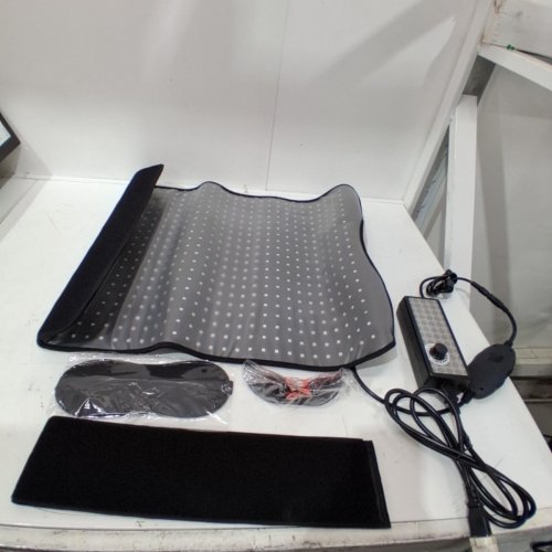 DERLIGHTS 600LED RED LIGHT THERAPY PAD - 3 MODES AND MULTIPLE LIGHT SETTINGS - 27.2" X 19.3" - BLACK/RED image 3