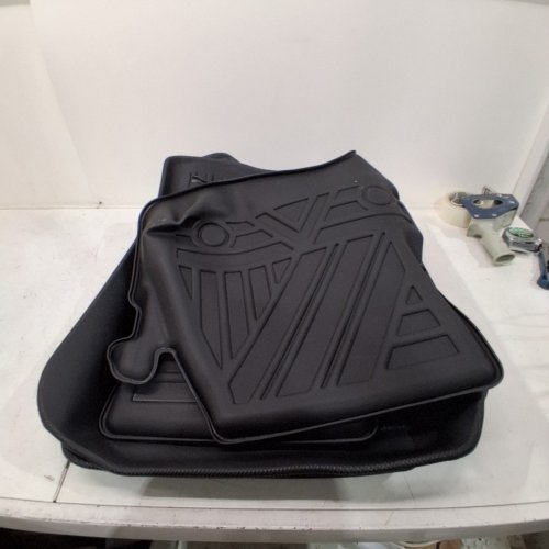 FIILINES WATERPROOF ALL SEASON CUSTOM CUT CAR FLOOR MATS - FOR FORD FOCUS 201-2018 MODELS - BLACK (MODEL: ‎FIILINES0508) image 3