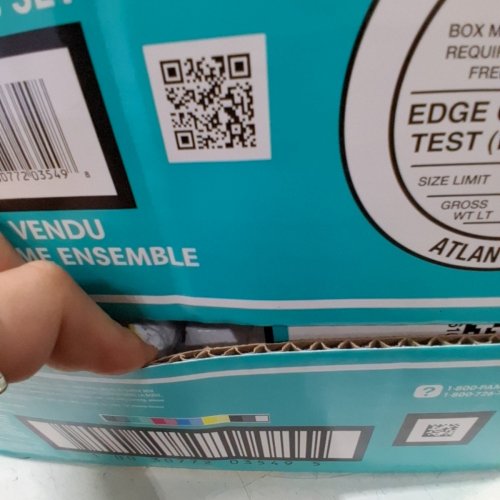 136PK PAMPERS SWADDLERS DIAPERS - NEWBORN SIZE image 3