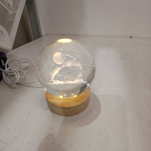 DECORATIVE ORB STYLE 3D ILLUSION DOLPHIN TABLE LAMP - CLEAR / NATURAL image 2