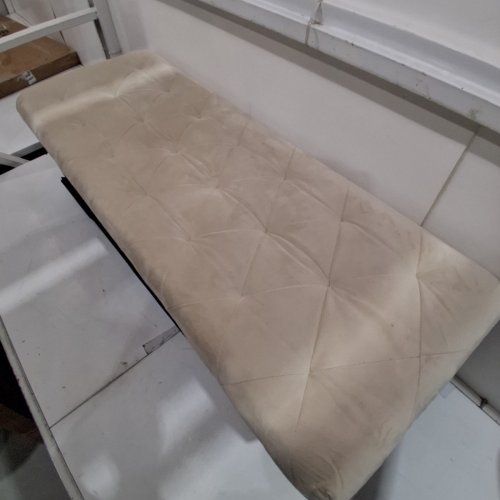 TUFTED UPHOLSTERED BENCH - BEIGE image 5