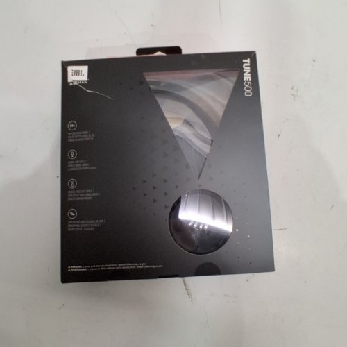 JBL TUNE 500 WIRED ON-EAR HEADPHONES WITH ONE-BUTTON REMOTE/MIC - BLACK (MODEL: ‎JBLT500BLKAM) image 3