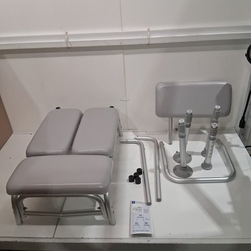 MEDLINE GUARDIAN PADDED TRANSFER BENCH WITH BACK - 400LBS - GREY (MODEL: G3-100KBPX1) image 2