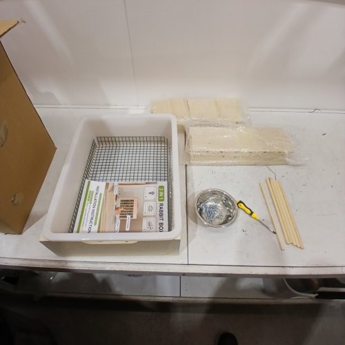 SPEETH 3 IN 1 EXTRA LARGE RABBIT HAY FEEDER WITH LITTER BOX AND WOODEN BUNNY TOILET OR LARGE AND MEDIUM-SIZED DWARF RABBIT, GUINEA PIG, OTHER ANIMALS - 26.7" X 14.5" X 15.7" - NATURAL/WHITE image 2