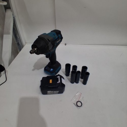 7PC RUEQIOR CORDLESS BRUSHLESS WRENCH WITH 3 SPEED MODES - WORKS WITH MAKITA BATTERY - 1/2" - 18 V - BLACK/SKYBLUE - (MODEL: M12-32) image 3