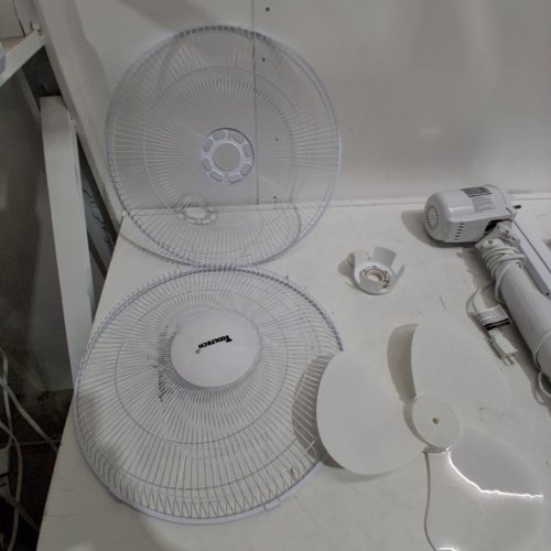 TOOLTECH 3-SPEED OSCILLATING PEDESTAL FAN - 16" - WHITE (MODEL: 100077) image 6