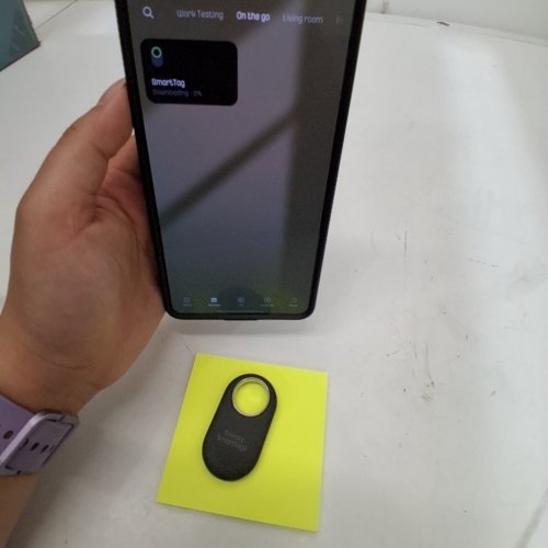 SAMSUNG GALAXY SMARTTAG2 BLUETOOTH + UWB, IP67 WATER AND DUST RESISTANT, FINDABLE VIA APP - BLACK (MODEL: EI-T5600) image 3