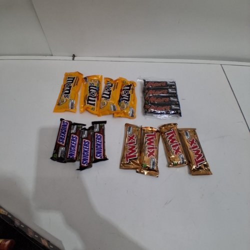 16PK FULL SIZE CHOCOLATE BARS VARIETY PACK image 3