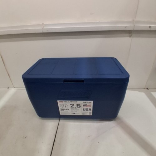 COLEMAN PORTABLE CHILLER CHEST COOLER - 45L - BLUE image 2