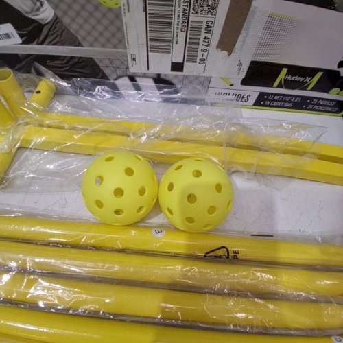 HURLEY PICKLEBALL NET SYSTEM WITH 2 PADDLES, 2 BALLS AND CARRY BAG - 3FT X 10FT - BLACK/YELLOW (MODEL: 165424A) image 5
