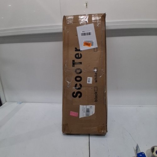 KICK SCOOTER - 8" WHEELS - WHITE/BLACK image 6