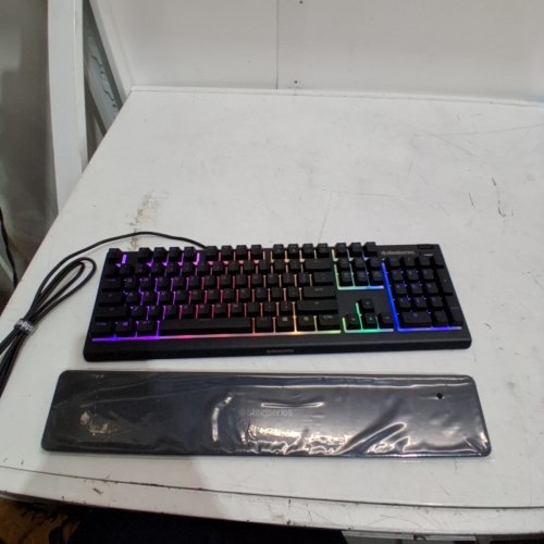 STEELSERIES APEX 3 RGB GAMING KEYBOARD - 10-ZONE RGB ILLUMINATION, IP32 WATER RESISTANT, PREMIUM MAGNETIC WRIST REST, WHISPER QUIET GAMING SWITCHES (MODEL: APEX 3) image 4