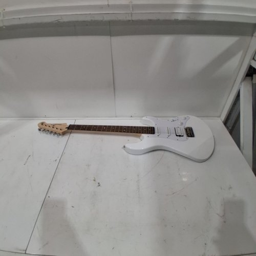 YAMAHA PACIFICA SERIES 6-STRING DOUBLE CUTAWAY ELECTRIC GUITAR - RIGHT HAND - WHITE (MODEL: PAC012WH) image 4