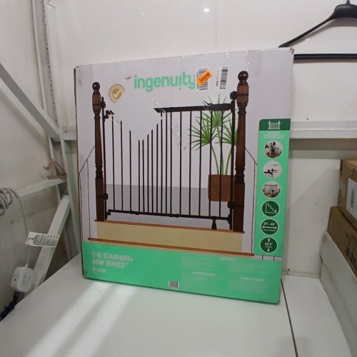 INGENUITY THE STAIRWAY+ 46W SERIES PET/BABY GATE - 32.5" X 31"-46" - BLACK (MODEL: 17171) image 4