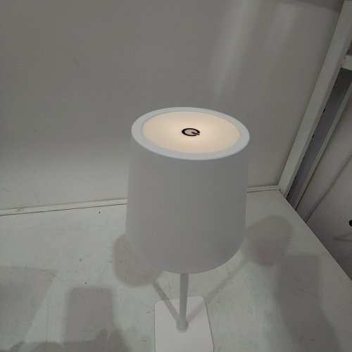 AIWEWIN CORDLESS BATTERY OPERATED PORTABLE LED TABLE LAMP - WHITE image 2