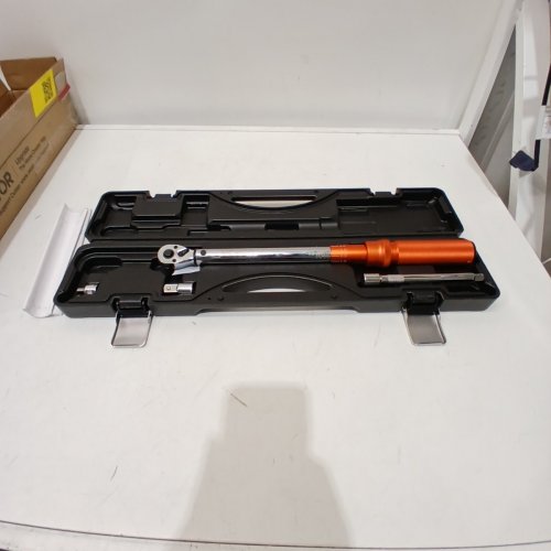 VEVOR TORQUE WRENCH, 3/8-INCH DRIVE CLICK TORQUE WRENCH 10-80FT.LB/14-110N.M, DUAL-DIRECTION ADJUSTABLE TORQUE WRENCH SET - (MODEL: 17080FTLB) image 2